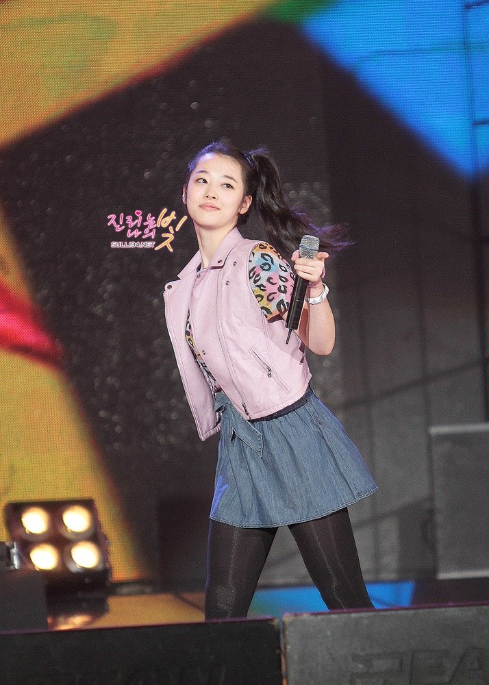 [PERF] f(Sulli) - KFN TV National Armed Forces Show [05/03/10] 8_bmp13