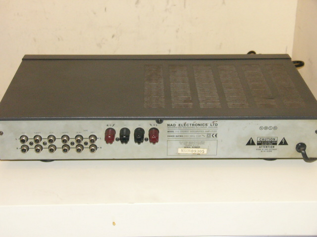NAD 310 integrated amp (used)