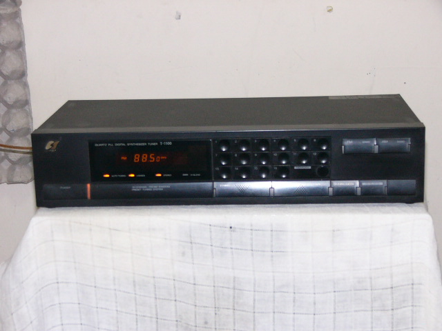 Sansui T-1100 Digital Tuner (used)SOLD P1040227
