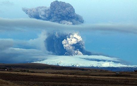 Foto eruzione Fimmvörðuhálsi - Islanda 45333110