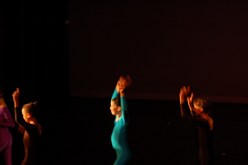 Photo de danse en lumière sombre X210