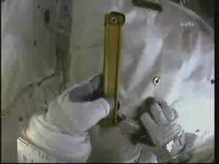 [STS-131] Discovery : EVA 3 Anderson & Mastracchio Vlcsna74