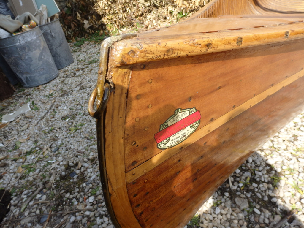 cherche a identifié un canoe P4160910