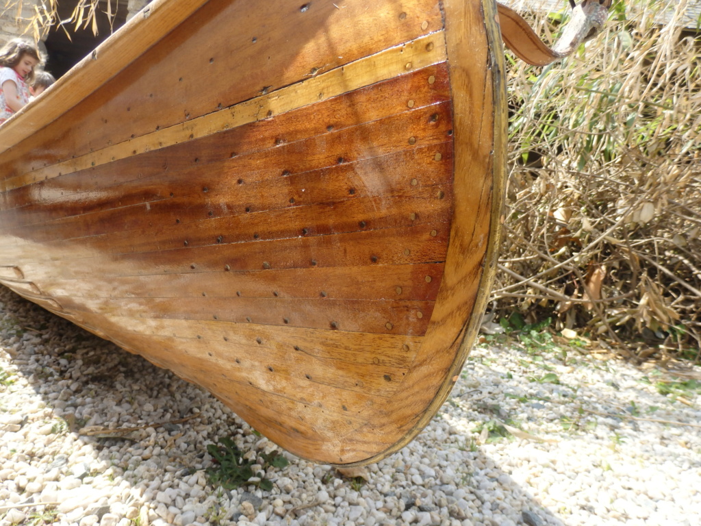 cherche a identifié un canoe P4160917
