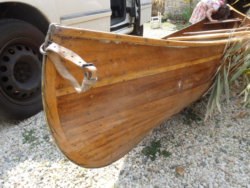 cherche a identifié un canoe P4161010