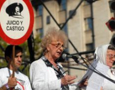 Abuelas Plaza de Mayo candidatas a Premio Nobel de la Paz Plaza_11