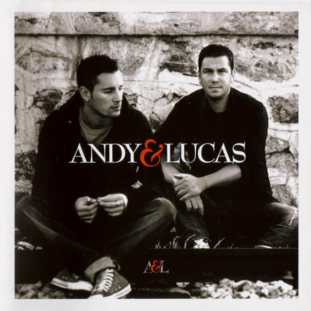 CD: CON LOS PIES EN LA TIERRA (2008) Andy_y10
