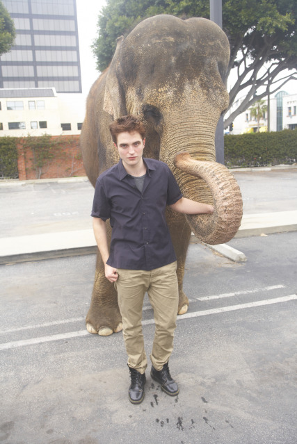 [Robert Pattinson] Water for Elephants - Page 2 Wfe_ro12
