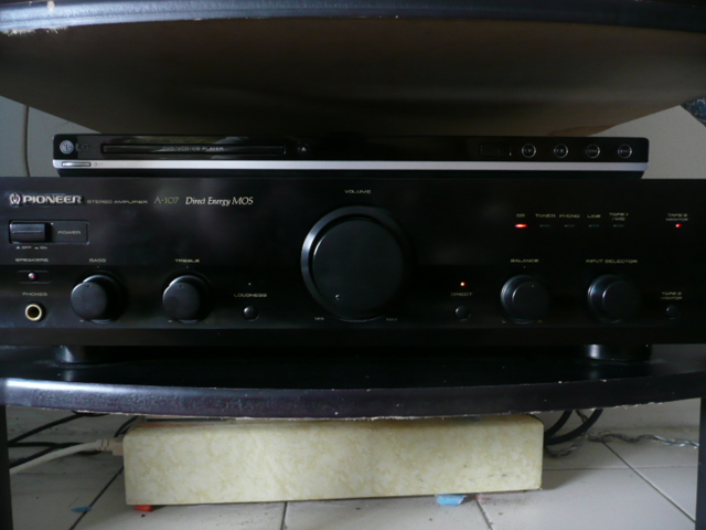 Pioneer A-107 Integrated Amp (Used) P1030515