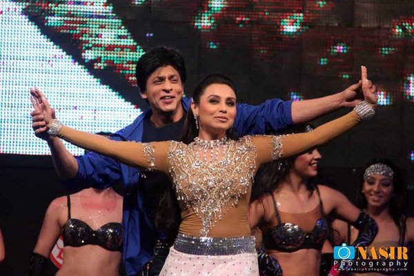 Srk, Rani et Arjun à Dhaka Bengla23