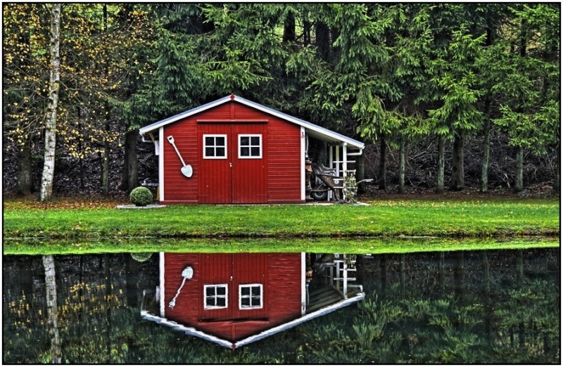 Ma cabane......rouge Img_1211