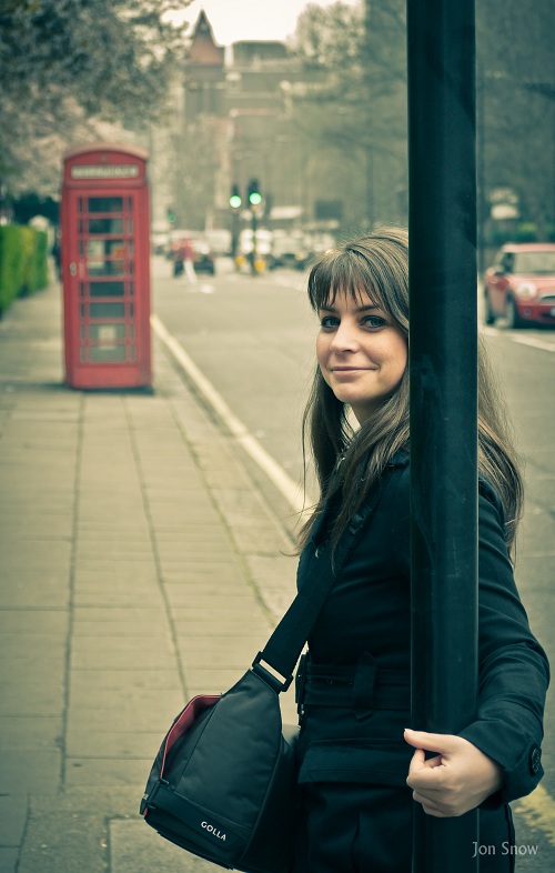 portrait of my girlfriend in a street of London P1120911