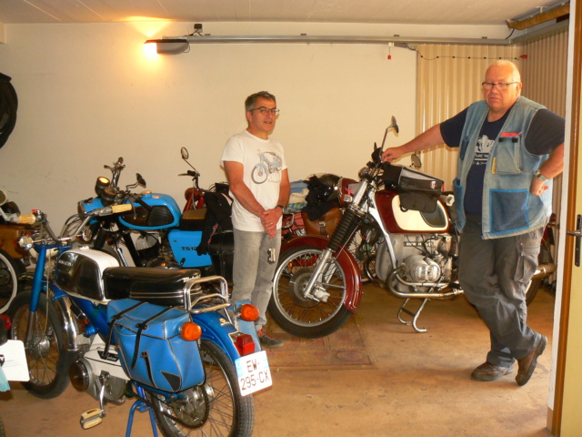 Visite de motards en MZ et BMV P1260825