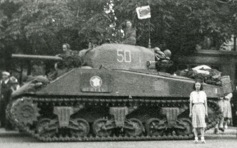 Les Shermans français pendant la 2ème guerre mondiale Durtal10