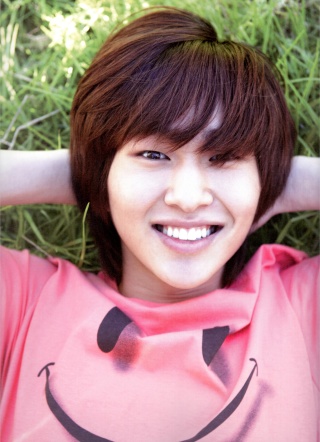 Onew [SHINee] Onew_s10