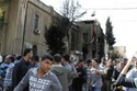 قوات الامن السورية تفض مسيرة في دمشق Ouousu92