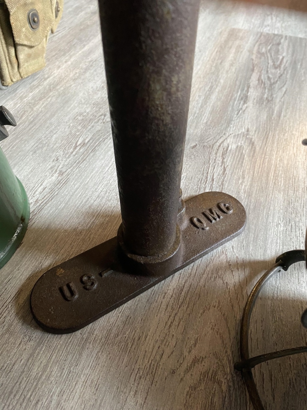 rentrée US du jour, lampes ,pompe , poubelle .. Unname27