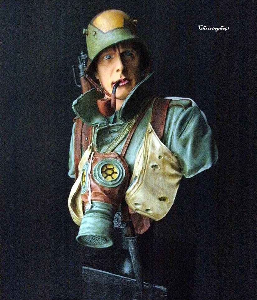 * 1/10 - buste Sturmtruppen 1918 - Young Miniatures - Page 3 Pict5539