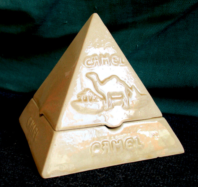 Vintage pottery camel cigarette pyramid ashtray 5.1/2 x 5.1/2 inches square S-l16010