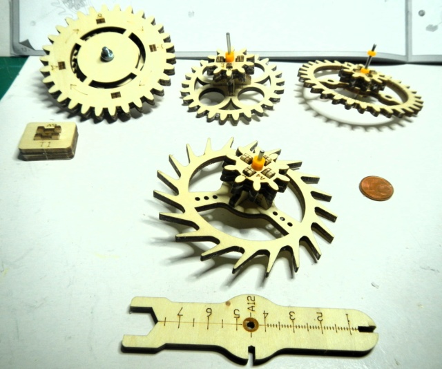 Horloge Hibou [puzzle bois 3D Rokr] de Glénans - Page 2 Dscn2962