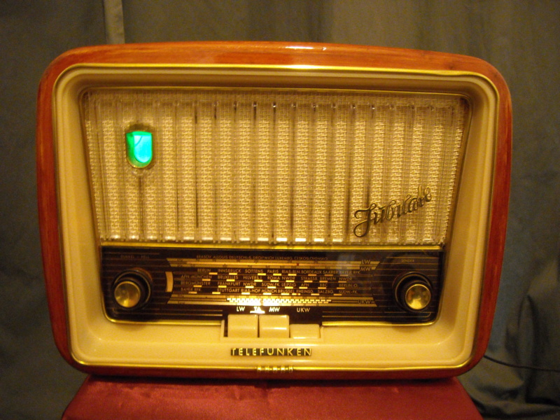 Radio a valvole Jubilate S Telefunken (Ge) Dscn6011