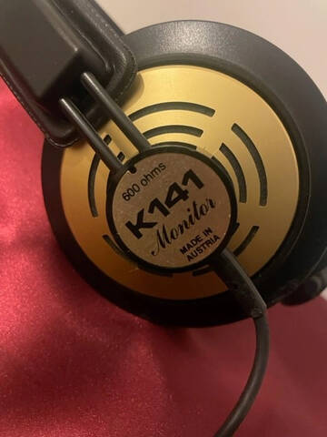 Akg k141 600 ohms best sale