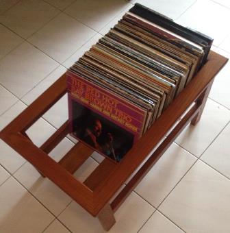 Hard Wood LP Rack Lp_rac11