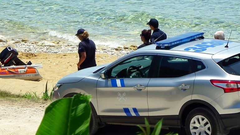 Γυναίκα βρέθηκε νεκρή δίπλα στην ακτή του Πλαταμώνα 26191510