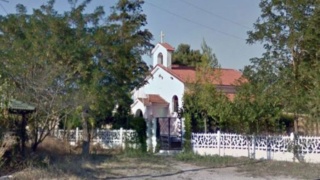  Ιερόσυλοι έκλεψαν ιστορική εικόνα από εκκλησία της Φθιώτιδας  26844710