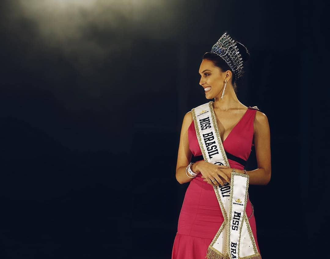 gabrielle vilela, top 2 de reyna hispanoamericana 2019/top 20 de miss grand international 2018/top 40 de miss world 2017/reyna internacional ganaderia 2013.  - Página 22 29714310