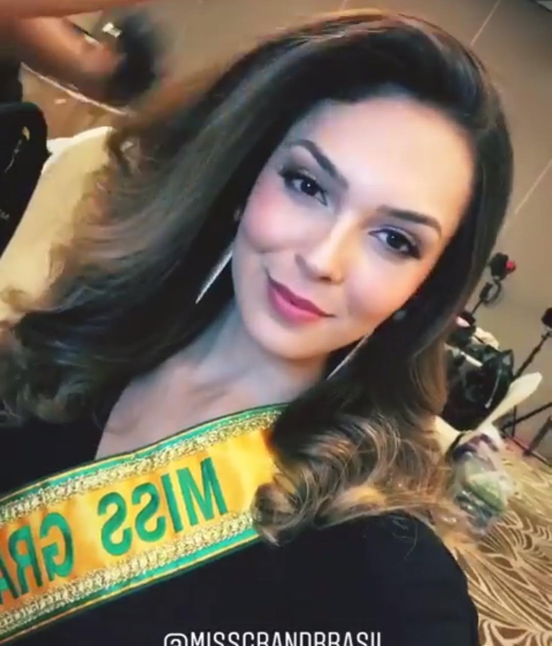 gabrielle vilela, top 2 de reyna hispanoamericana 2019/top 20 de miss grand international 2018/top 40 de miss world 2017/reyna internacional ganaderia 2013.  - Página 23 42426410