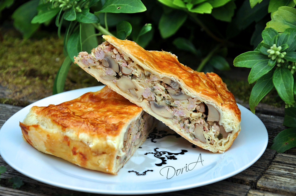 tourte a la chair a saucisseset champignons Ob_62e10