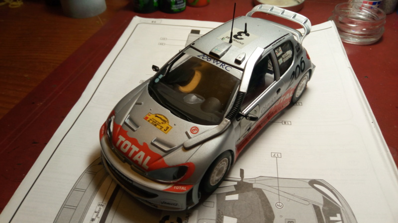 Peugeot 206 WRC 2002 - Page 2 P_201931