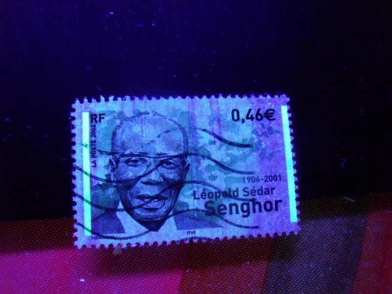 timbre année du coq avec défaut de phospho Gedc0618