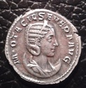 Antoniniano de Otacilia Severa. CONCORDIA AVGG. Concordia sedente a izq. Roma. Img_2077