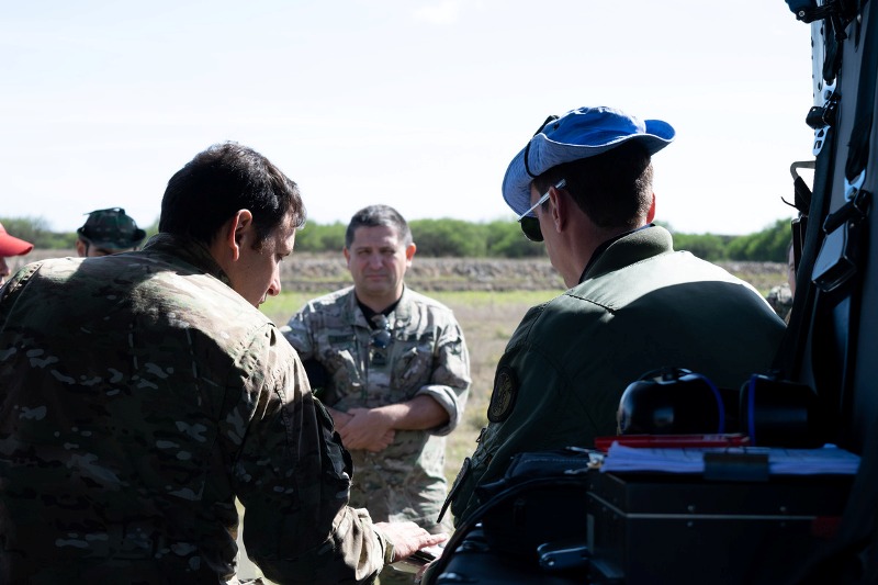 Novedades en la Fuerza Aérea Argentina - Página 23 Afuste13