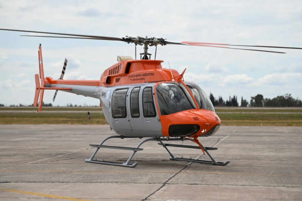 Defensa incorpora un nuevo helicóptero Bell 407 GXI para la Fuerza Aérea Argentina Bell210