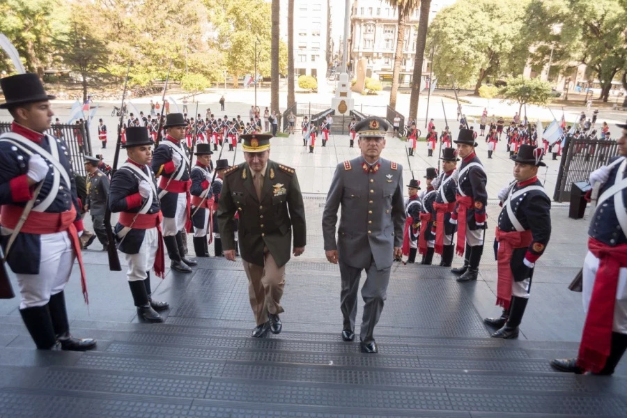 EJERCITO DE CHILE - Página 13 Chile_10