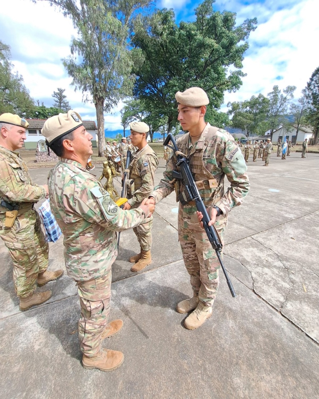 Noticias del ejercito Argentino - Página 12 Curso_13