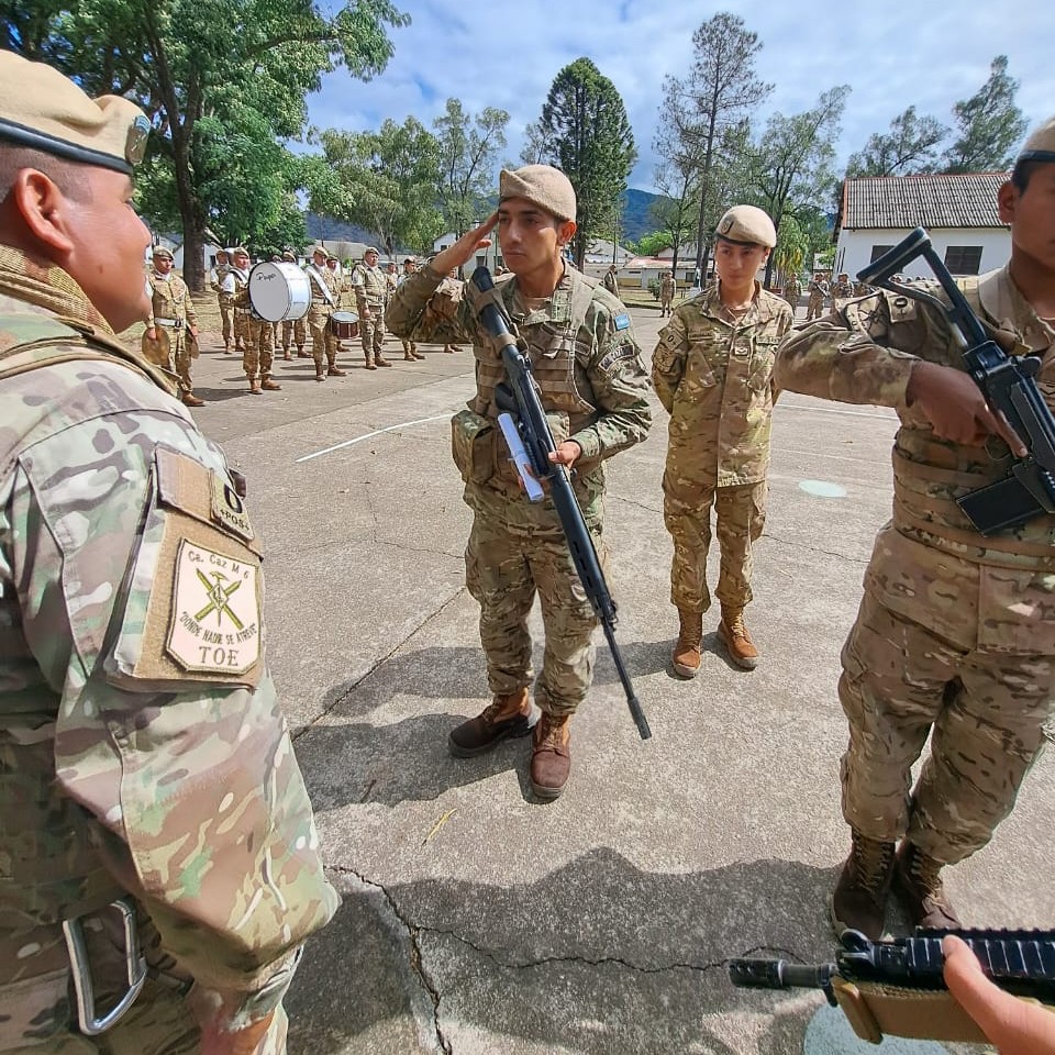 Noticias del ejercito Argentino - Página 12 Curso_14