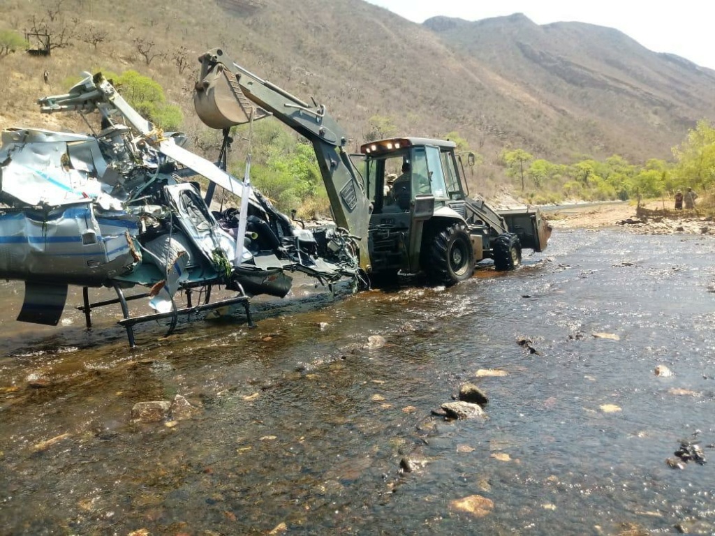 ACCIDENTES/INCIDENTES AERONAVES DE ARGENTINA - Página 5 Ea248