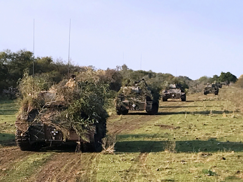 EJERCICIOS DEL EJERCITO ARGENTINO - Página 8 Ea322