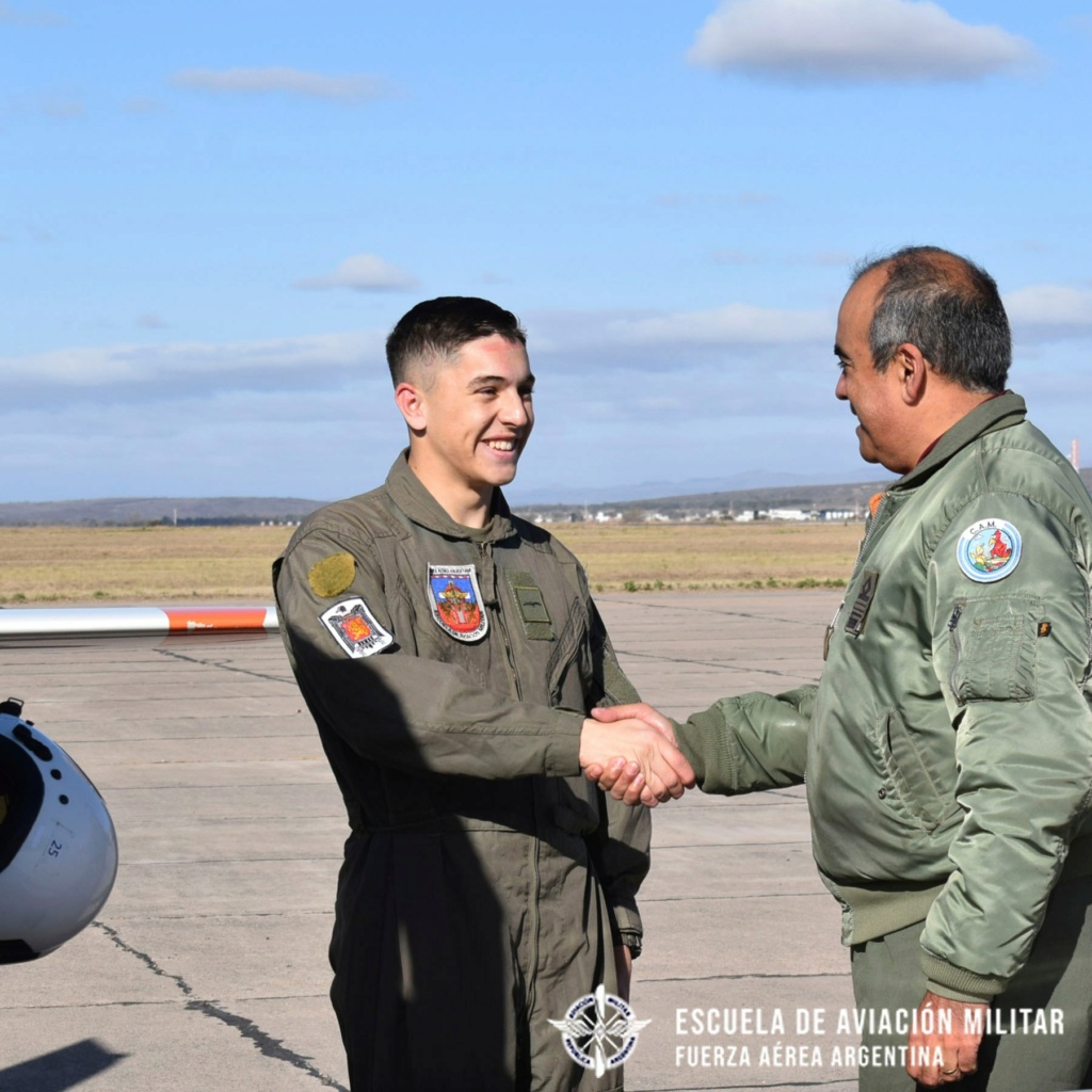 Novedades en la Fuerza Aérea Argentina - Página 38 Eam216