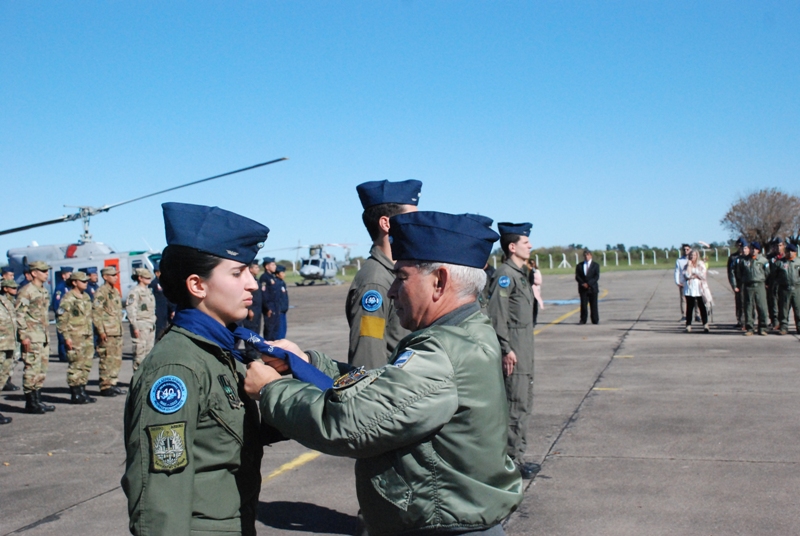 Novedades en la Fuerza Aérea Argentina - Página 17 Egreso12