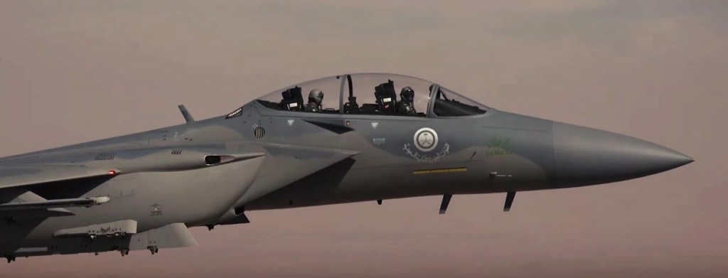 FUERZA AEREA DE ARABIA SAUDITA - Página 2 F-15sa10