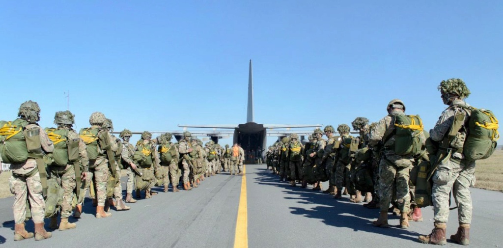 EJERCICIOS DEL EJERCITO ARGENTINO - Página 19 Paraca17