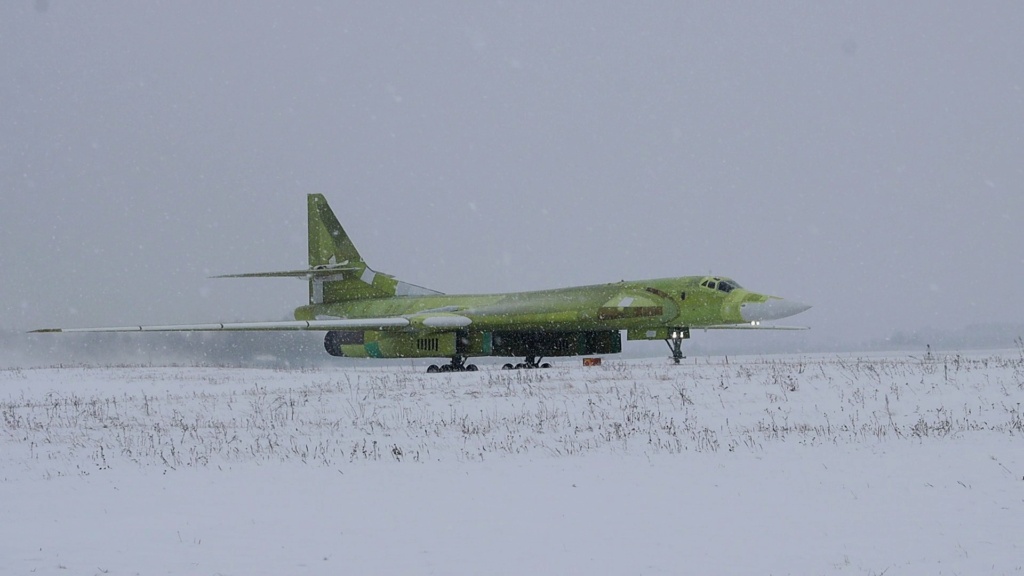 FUERZA AÉREA RUSA - Página 21 Tu-16011