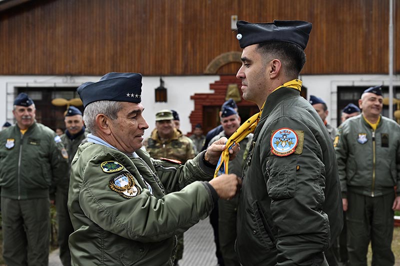 Novedades en la Fuerza Aérea Argentina - Página 38 Vuelos12