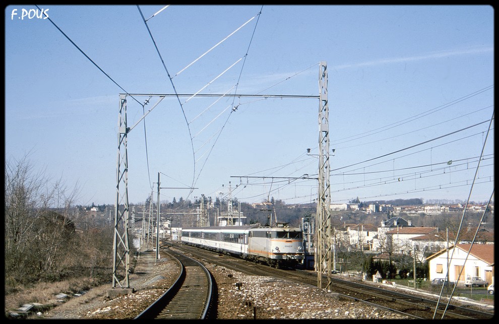 La gare de Montréjeau à l'échelle N - Page 4 Mtj-b411