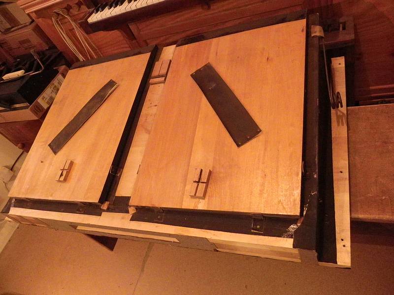 Harmonium aspirant ou reed-organ Needham New-York Imgp0044